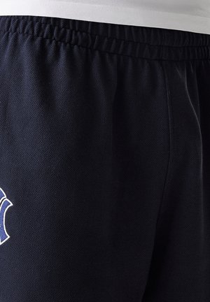 New Era, Shorts - blau