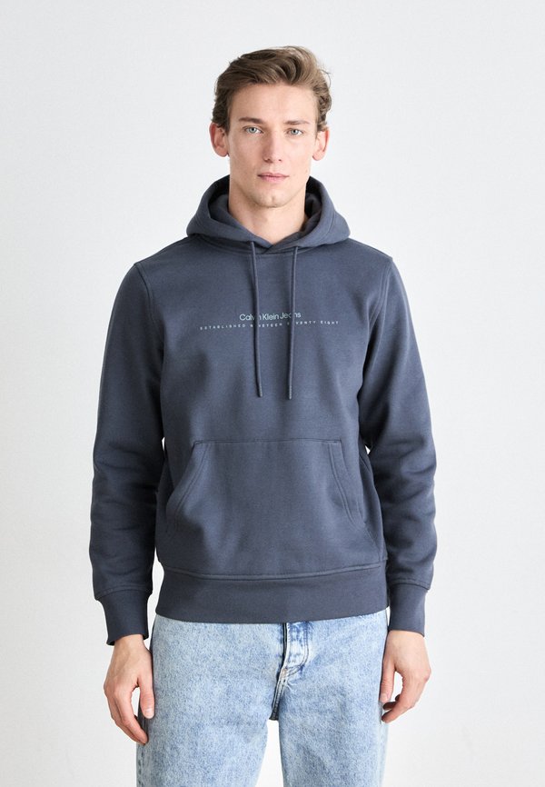 MINIMAL LOGO HOODIE - Sweatshirt - ebony