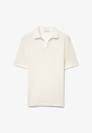 Polo en maille blanc cassé à manches courtes avec motif vertical texturé et col ouvert.