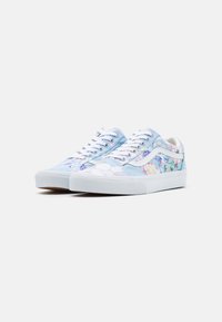 Vans OLD SKOOL UNISEX - Sportbačiai - true white