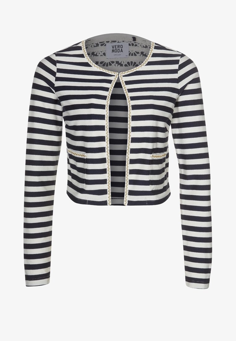 Cardigan court rayé marine et blanc avec manches longues, devant ouvert, bords bordés d'or et deux poches plaquées à l'avant.