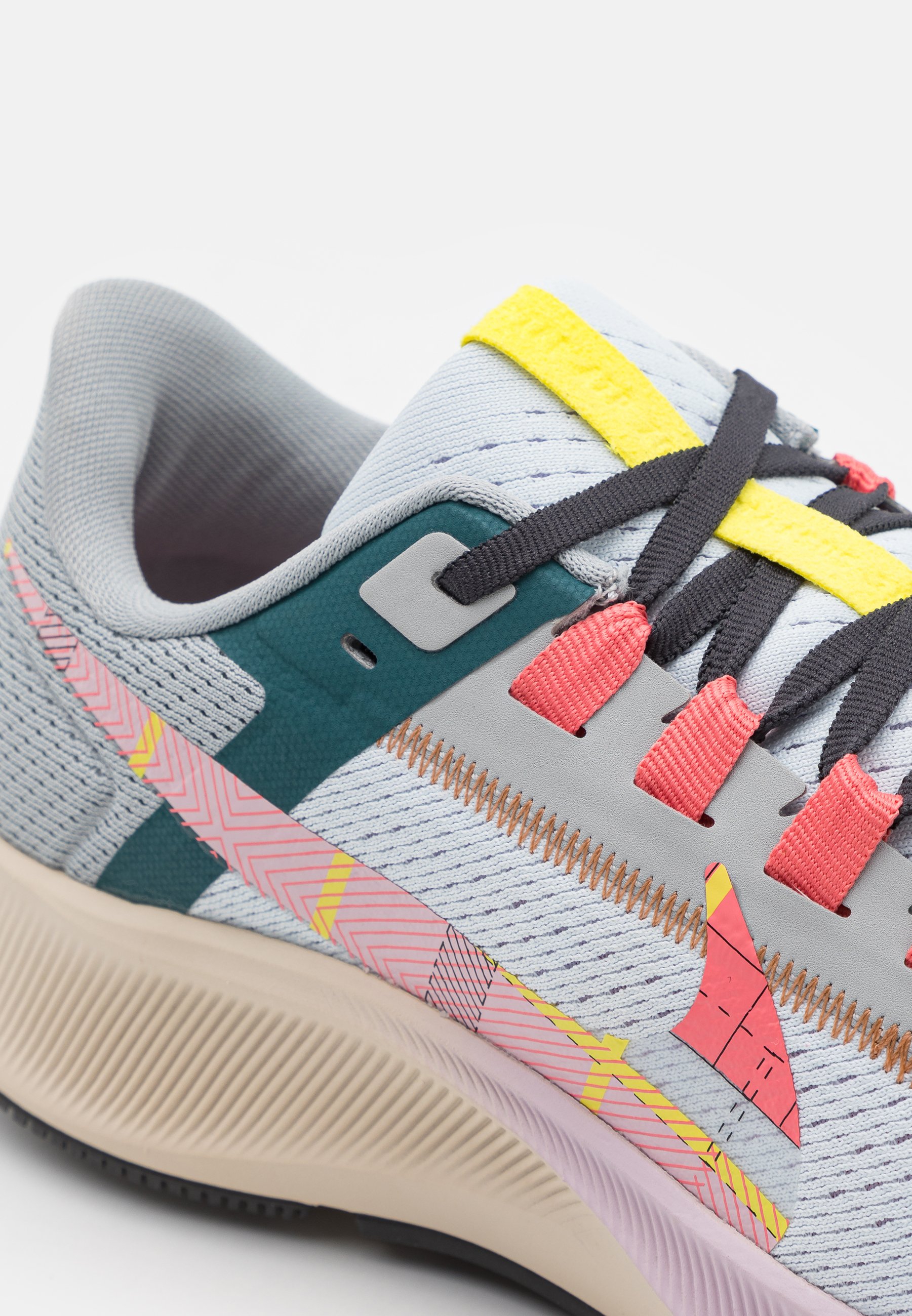 light blue nike pegasus