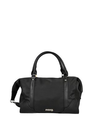 Bolso negro con doble asa superior, correa de hombro desmontable y detalle del logo de metal plateado en el centro delantero.