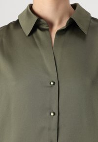 ONLY ONLGABBY SHIRT - Blusa com botões - kalamata