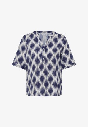 Blusa a maniche corte con motivo a diamante astratto blu navy su fondo bianco, con scollo a V e tre bottoni.