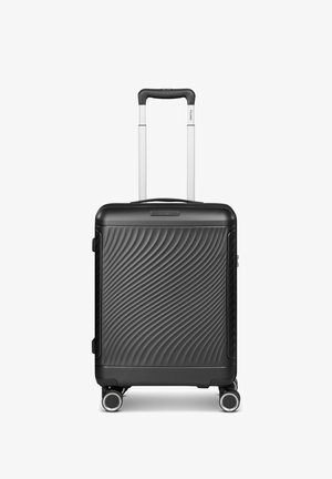 Zwarte hardshell koffer met een golvend patroon, telescopische handgreep en vier wielen. Beschikt over een gestructureerd oppervlak en contrasterende accenten.