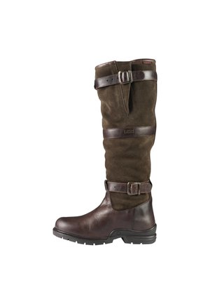 Hoge donkerbruine leren en suède laars met twee verstelbare gespsluitingen en een lage robuuste zool.