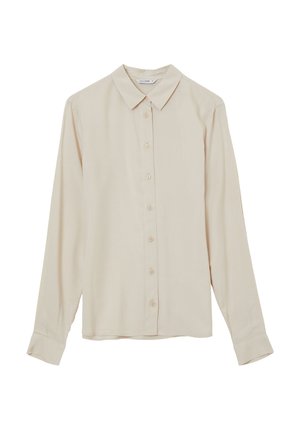 Chemise beige à manches longues avec boutons en tissu lisse. Elle présente un col classique, une fermeture à boutons simple et un ourlet droit.