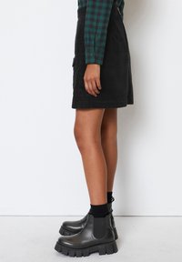 Marc O'Polo DENIM A-vonalú szoknya - black
