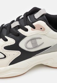 Champion COUNTESS - Tréningová obuv - offwhite/black/grey