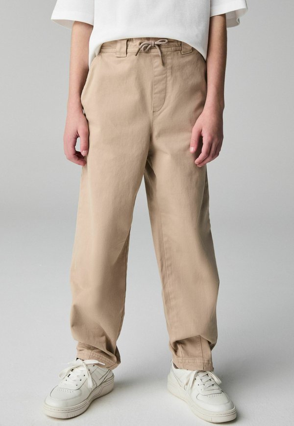 REGULAR FIT - Stoffhose