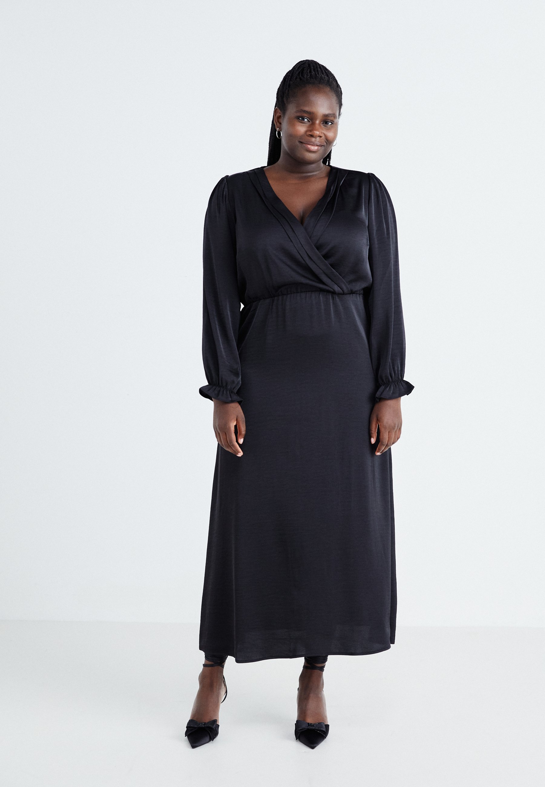 Vero Moda Curve VMCMARY ANKEL DRESS - Maxi dress - black - Zalando.ie