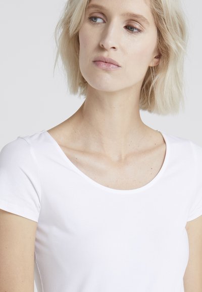 Filippa K SCOOP NECK TOP - T-shirts - white