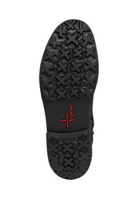 Suela de zapato de goma negra que presenta un diseño de agarre texturizado y con patrones, con formas cruzadas elevadas, y logotipos rojos de "GRIP" y "GEOX".
