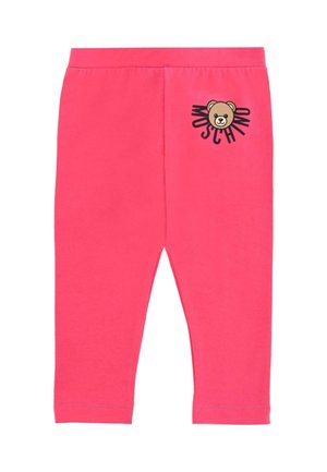 Roze legging gemaakt van zachte stof, met een berenafbeelding op de voorkant en de tekst "Moschino" in een vet lettertype.
