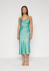 YAS - YASTHEA STRAP DRESS - Cocktailklänning - green Miniatyrbild 1