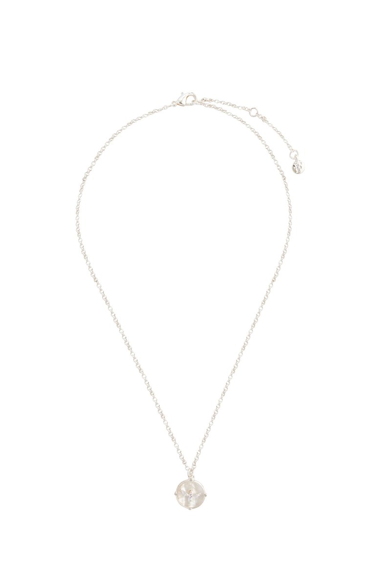 Hopeaketju on valmistettu hopeasta ja siinä on pyöreä kirkas riipus, jossa on neljä piikkikiinnitystä. Ketjussa on turvallinen sulkija ja pidennysketju.