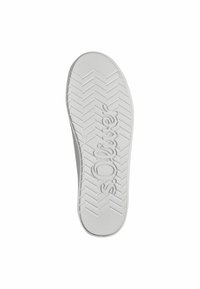 Semelle en caoutchouc blanc avec un motif de bande de roulement en zigzag. Présente le texte embossé "s. Oliver" et une surface lisse avec un talon arrondi.