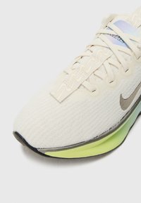 Thumbnail Image 5