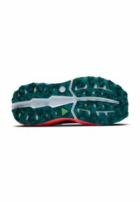 Suela de zapatilla de trail running, con una banda de rodadura de goma en color teal con tacos multidireccionales, un mediopié gris y un acento rojo en el talón.