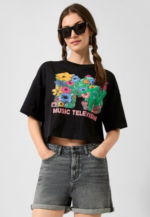 QS - T-shirt z nadrukiem