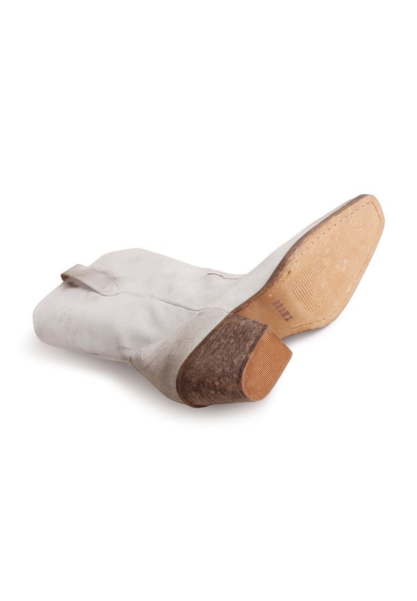 KY-RIE - Cowboy/biker ankle boot3