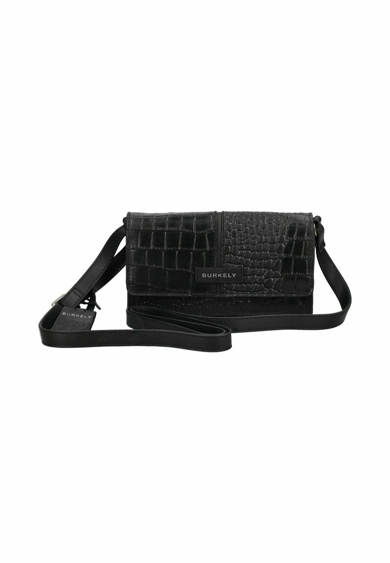 Borsa a tracolla nera Burkely con motivo coccodrillo testurizzato e tracolla regolabile, forma rettangolare con chiusura a pattina anteriore.