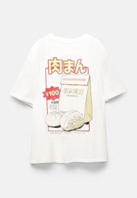 Witte katoen t-shirt met een kleurrijk grafisch ontwerp van dumplings en een afhaaldoos, met Japanse tekst en rode accenten op de achterkant.
