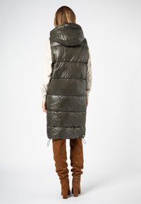 Sublevel Weste - dark green