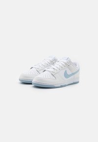Nike Sportswear DUNK RETRO - Sneakers basse - white/light armory blue/summit white