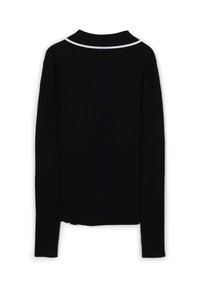 Schwarzer Pullover mit geripptem Texture, langen Ärmeln und einem weißen Saum am Kragen. Mit geradem Schnitt und ohne Öffnungen entworfen.