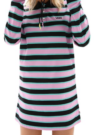 Sukienka z długim rękawem w poziome pasy w kolorach czarnym, różowym i turkusowym, z kołnierzykiem zapinanym na guziki oraz akcentami ze ściągaczem.