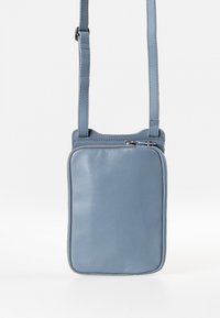 Aunts & Uncles TULIP - Handytasche - flint stone