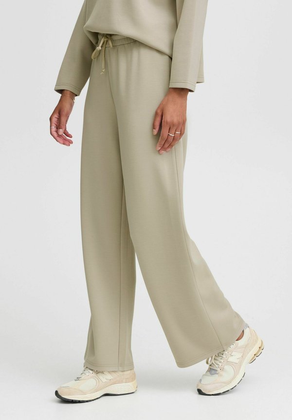 BYPusti - Tracksuit bottoms - string