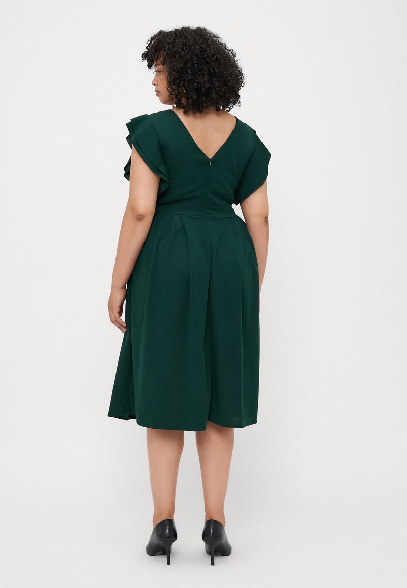 WAL G CURVE LUCIA V NECK FRILL SKATER DRESS - Jersey dress - emerald green/ green - Zalando WAL G CURVE LUCIA V NECK FRILL SKATER DRESS - Jersey dress - emerald green/ green - Zalando