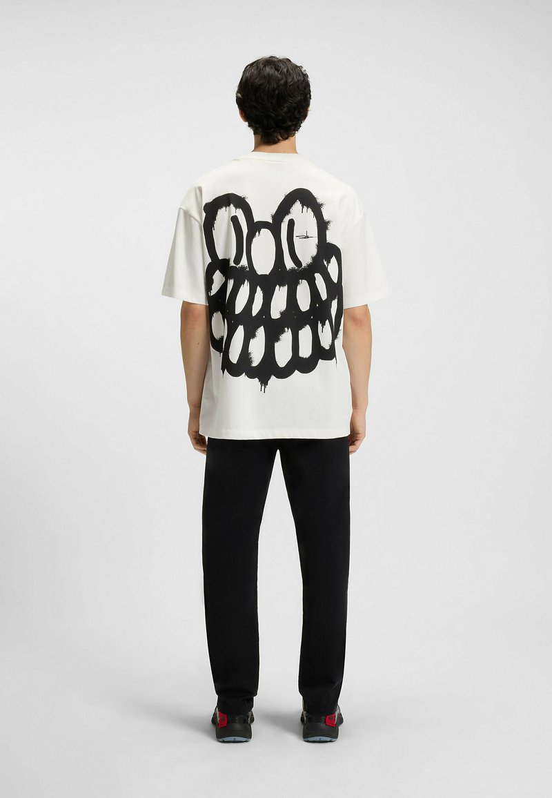 HUGO - T-shirt z nadrukiem