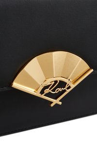 KARL LAGERFELD SIGNATURE FAN MEDIUM - Torba preko tijela - black