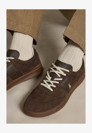Polo Ralph Lauren HERITAGE AERA SUEDE SNEAKER - Sportbačiai - chocolate brown