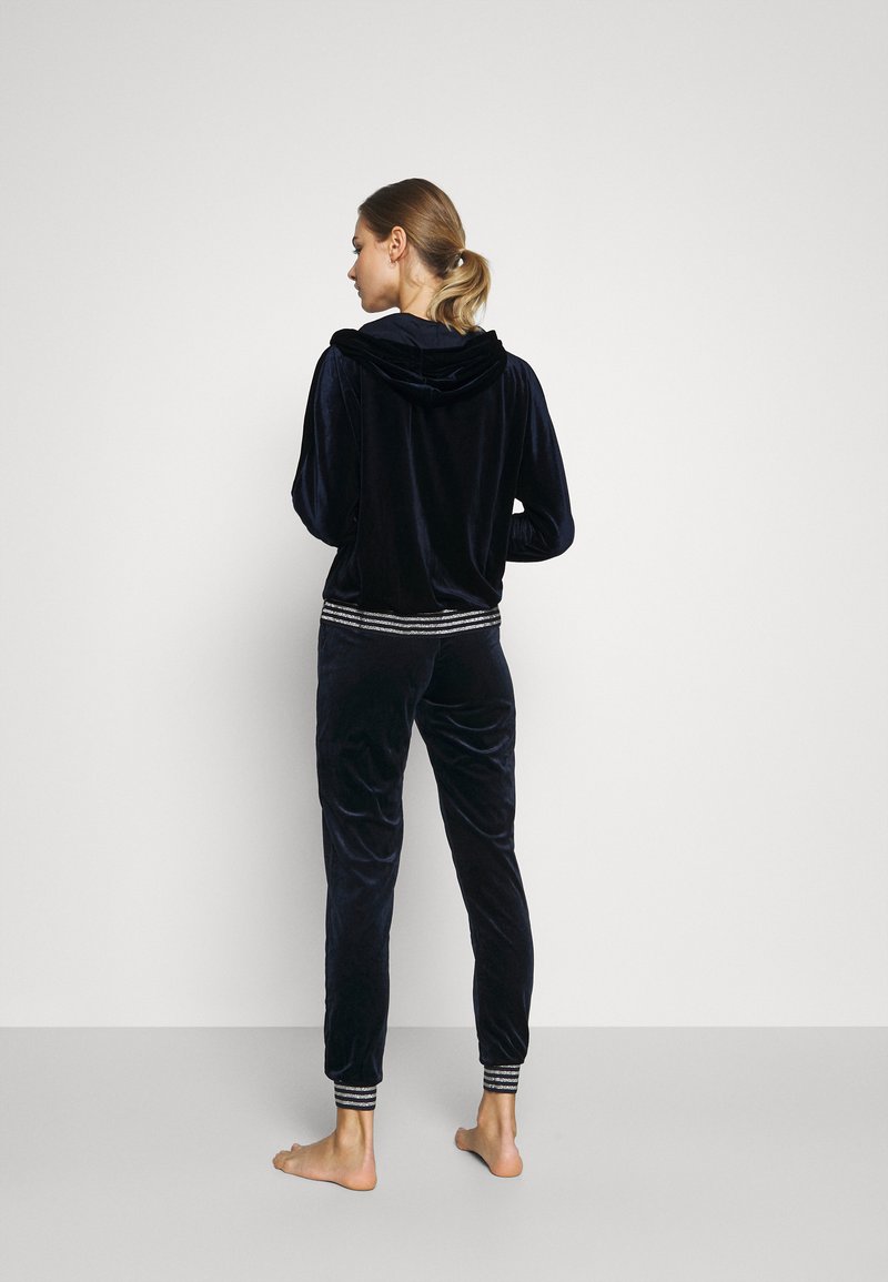Damen Nachthemden | ONLY ONLBECCA LOUNGEWEAR Nachtwäsche Set night sky/dunkelblau - PV35226 Damen Nachthemden | ONLY ONLBECCA LOUNGEWEAR Nachtwäsche Set night sky/dunkelblau - PV35226