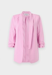 Blazer v svetloružovej farbe, vyrobený z hladkej tkaniny. Má šálový límec, otvorený predok a rolované rukávy. Minimalistický dizajn, bez zapínania.