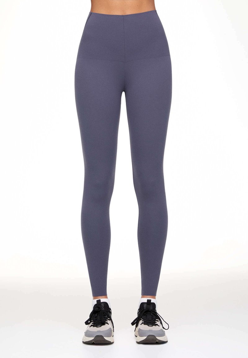 OYSHO COMPRESSIVE CORE CONTROL ANKLELENGTH Leggings blue Zalando.de