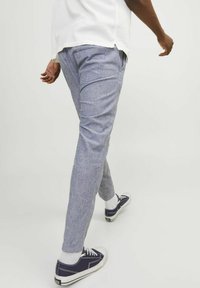 Jack & Jones JPSTACE BREEZE - Trousers - faded denim