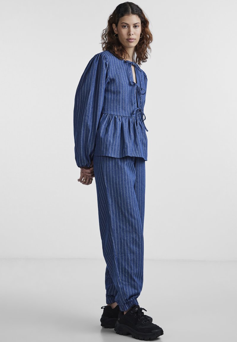 Pieces Longsleeve blauw denim/bluedenim