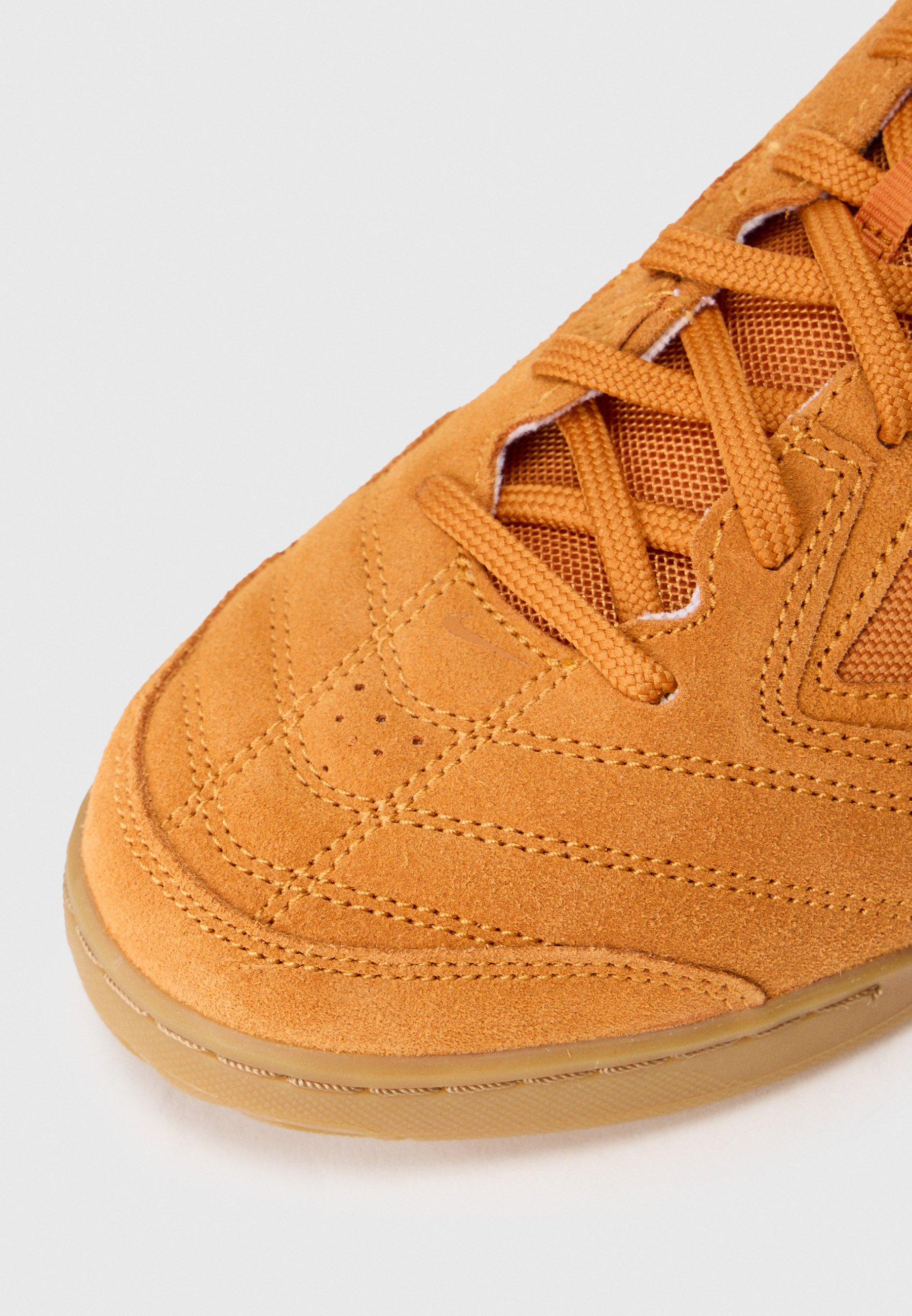 Nike Sportswear GATO - Sneakers low - monarch/soft pearl/light