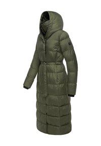 Lange olijfgroene pufferjas met een afneembare capuchon, een ceintuur in de taille en geribbelde manchetten. Heeft een quiltpatroon en een gladde textuur.
