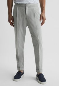 Reiss REGULAR FIT - BRIGHTON WITH TURN UPS - Chino - soft grey