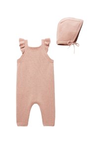 Barboteuse tricotée rose pâle avec accents de volants aux épaules et bonnet assorti. La barboteuse présente un design sans manches et des poignets fermés aux chevilles.