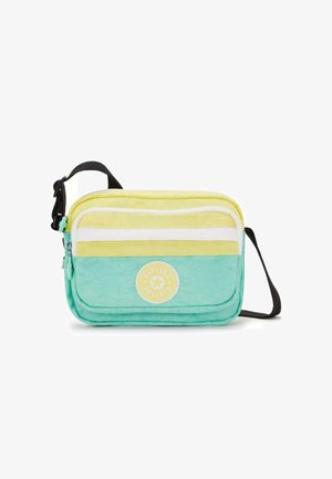 Borsa a tracolla multicolore con strisce verdi, gialle e bianche, scomparti con cerniera e un logo circolare sul davanti.