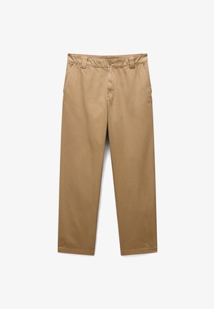 Khakifarbene Chinos mit geradem Schnitt, ausgestattet mit Knopfleiste, Gürtelschlaufen und seitlichen Taschen. Hergestellt aus einem glatten, strapazierfähigen Stoff.