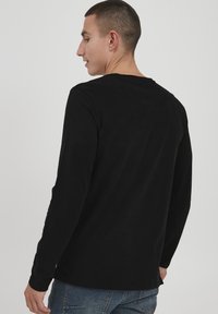 Solid SDVINTON - Topper langermet - black